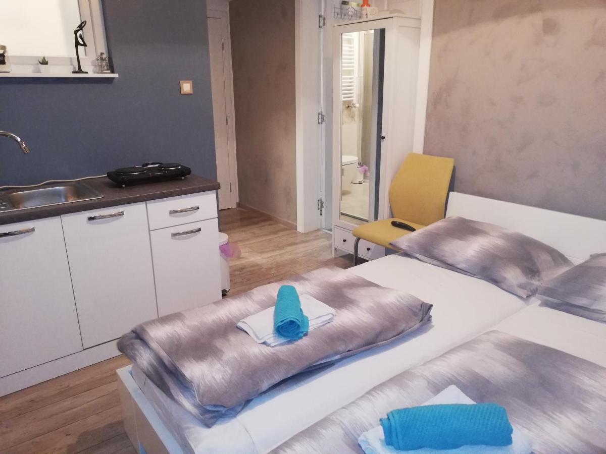 Angela Studio Apartments Загреб Екстер'єр фото