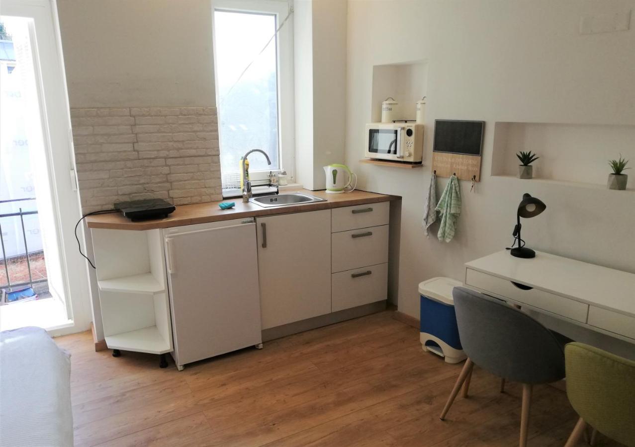 Angela Studio Apartments Загреб Екстер'єр фото